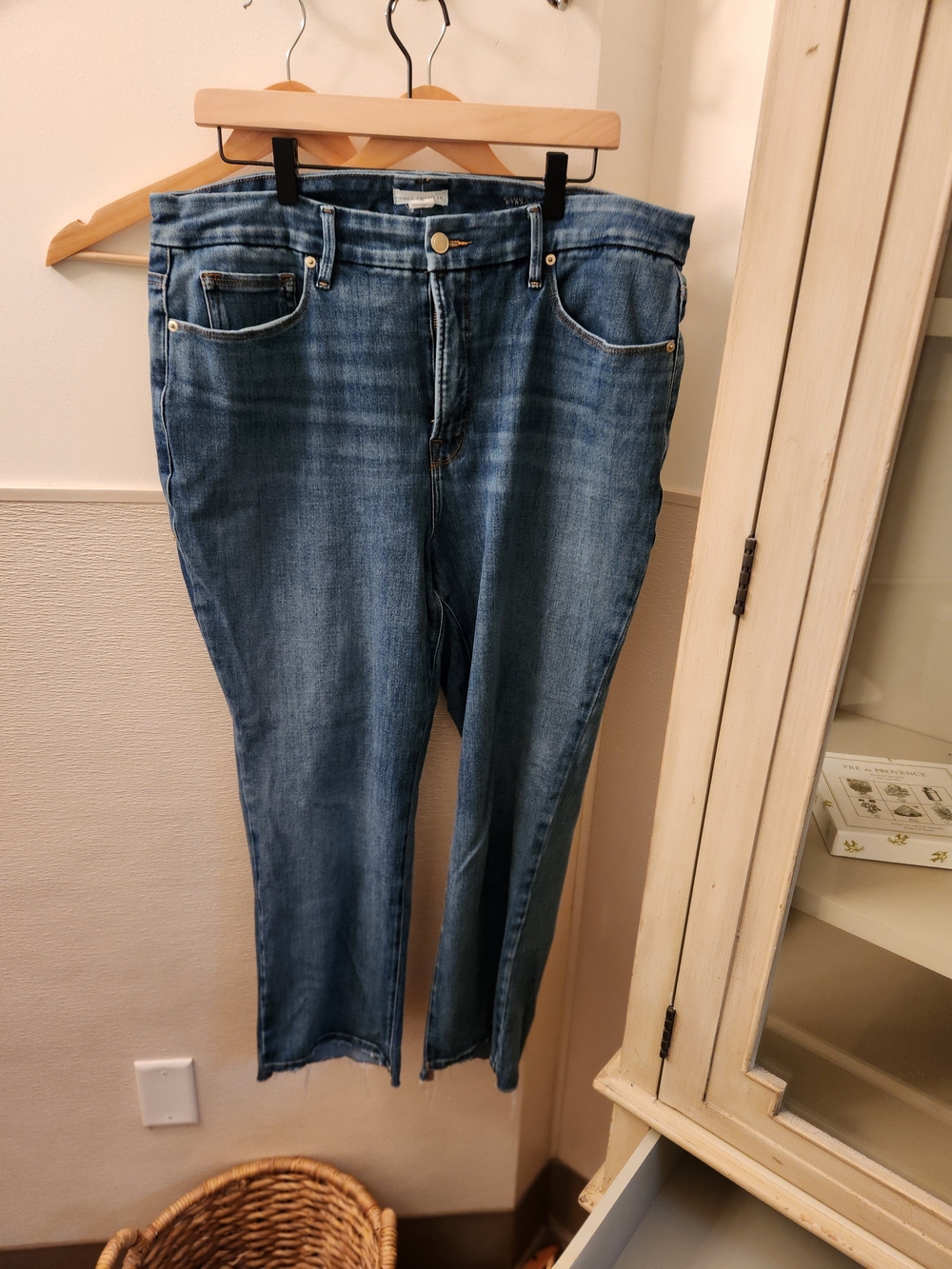 Good American Good Legs Straight - Picture 2 of 6